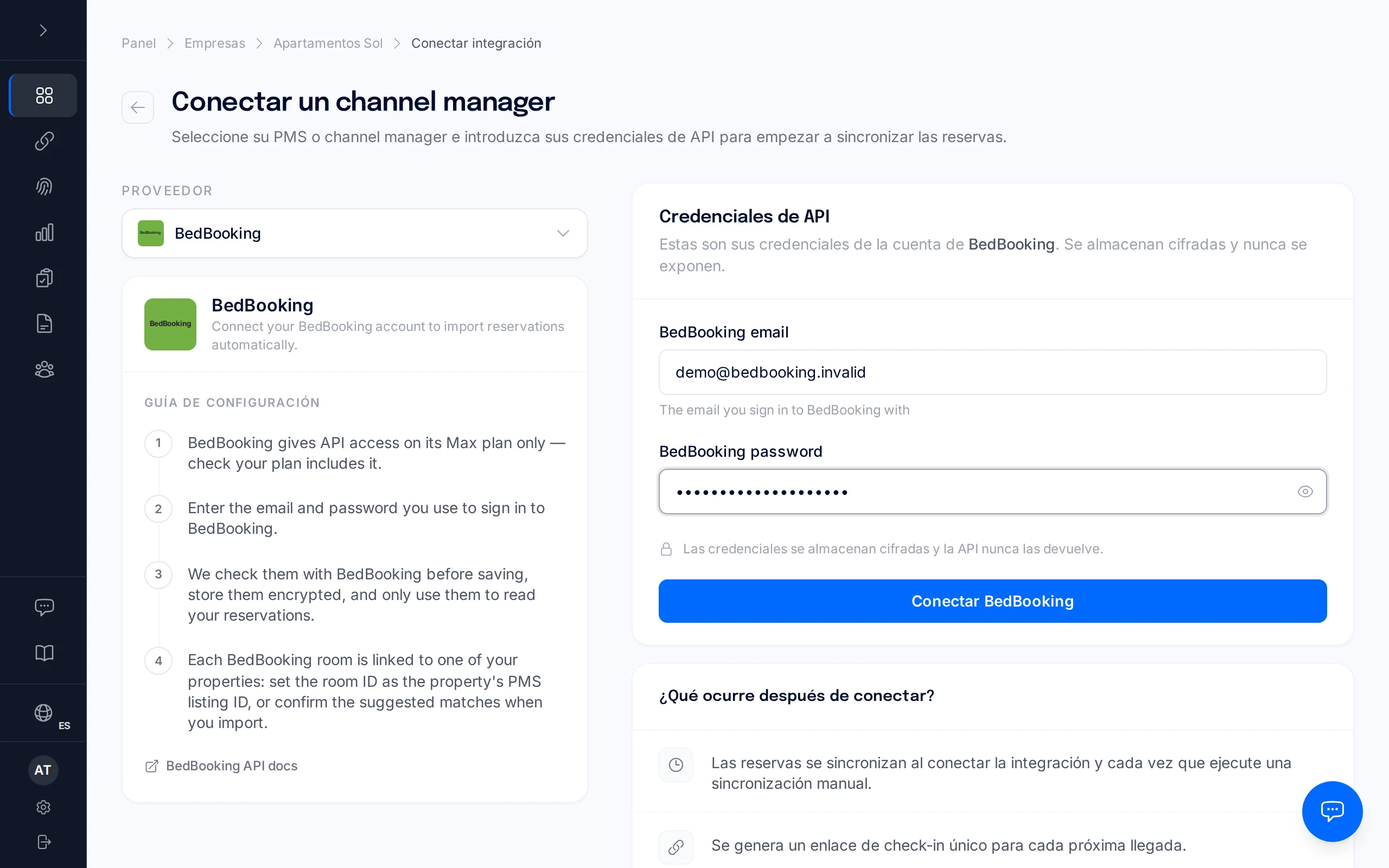 Modulo di BedBooking con email e password (interfaccia mostrata in spagnolo)